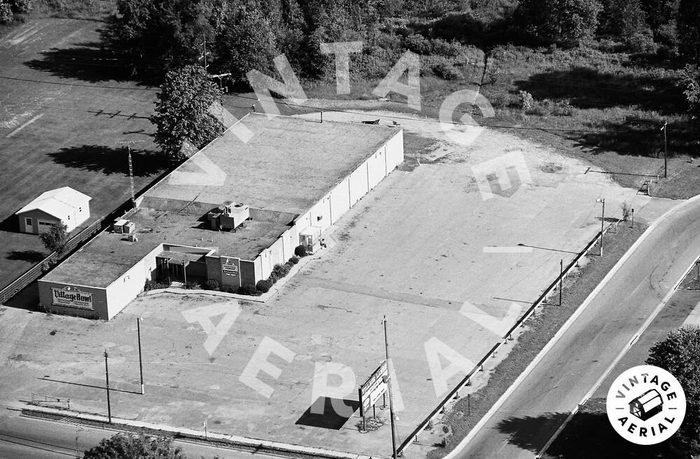 Montrose Lanes (Village Bowl) - 1981 Aerial